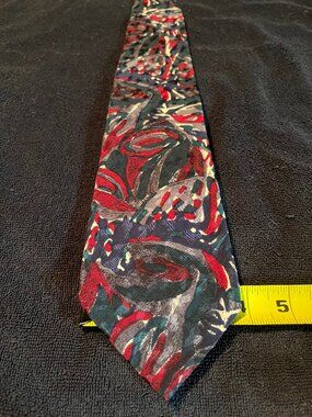 100% SILK MEN'S NECKTIE CARMEL-BY-THE-SEA